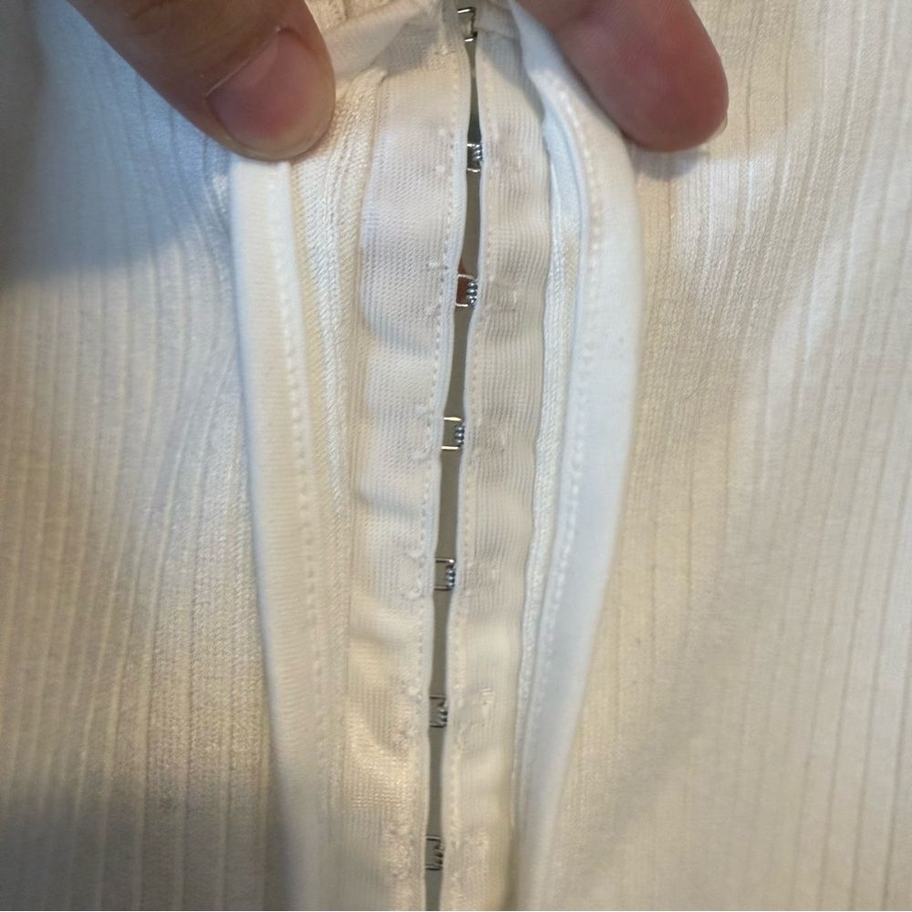 H&M Cream Ribbed Crop Top - Picture 4 of 6
